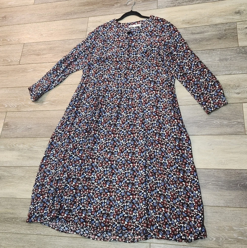 zara floral long sleeve maxi dress Green Floral Print Viscose Maxi Dress